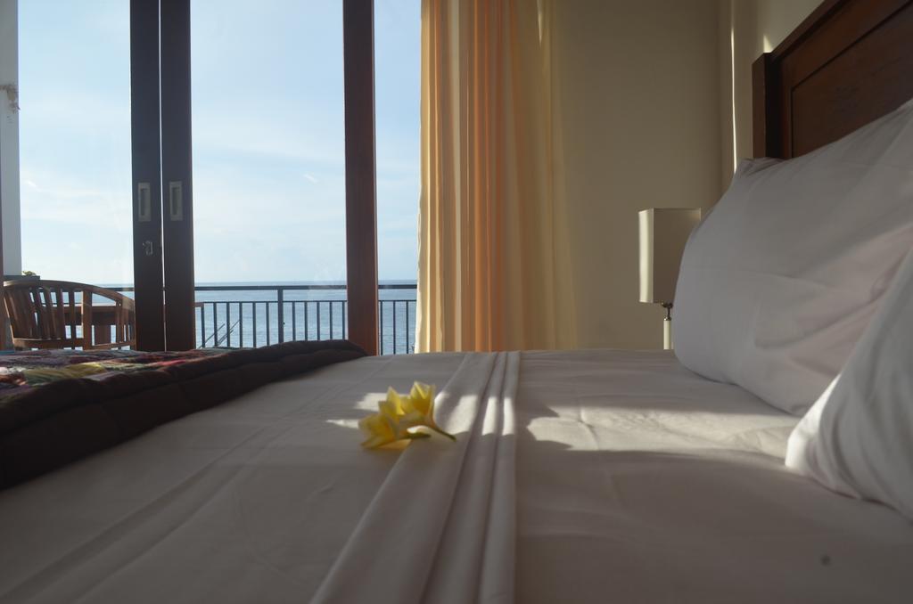 艾湄湾 里维拉海滩旅馆酒店 外观 照片